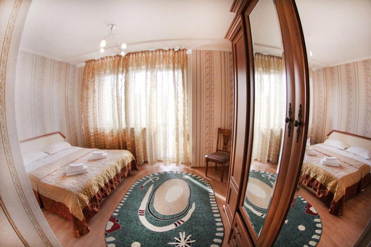 Ferienwohnung Xxx.Ata 2 Almaty Exterior foto